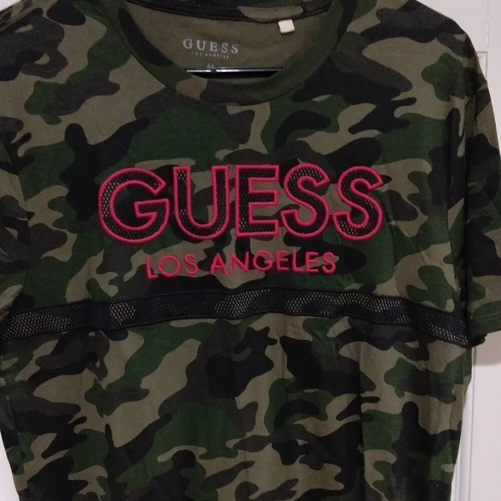 Guess Los Angeles Camo T-shirt Medium - Picture 6 of 10